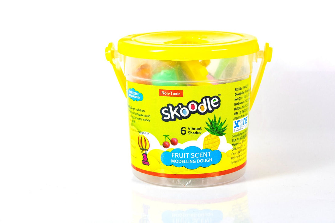 Skoodle 6 Fruit Scented Shades Modelling Dough