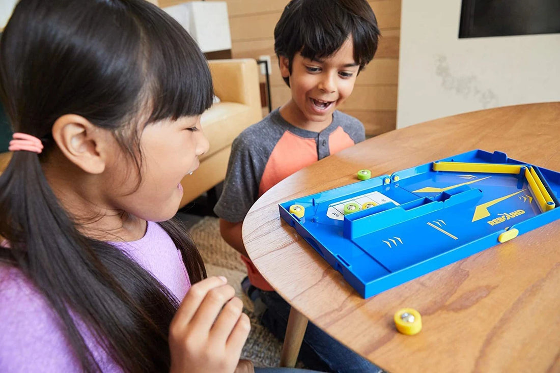 Mattel Games Travel Rebound Board Game | Portable Family Strategy Game | 2 Players | Age 5+ Years